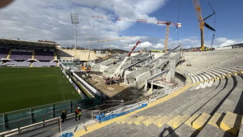 Aggiunta una trave in Curva Fiesole. Ecco lo stato di avanzamento dei lavori. Le foto dal Franchi