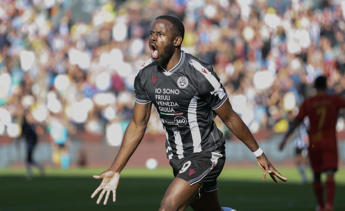 Sentite Davis: "Con la Fiorentina non ero al 100% fisicamente. Zaniolo è un giocatore di alto livello" - 