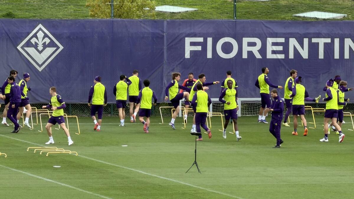 Rifinitura Fiorentina: Gosens c'è e si allena con il gruppo. Recuperato anche Fortini - 