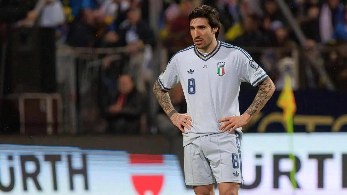 Serie A, nessun futuro, vecchia e senza italiani: età media 27 anni, stranieri al 67,9% - 