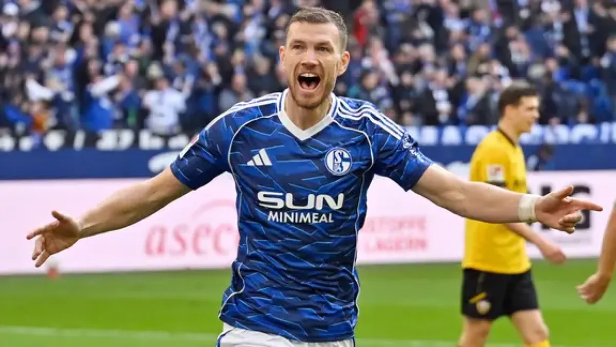 Baumann (DS Schalke 04): "Dzeko deve essere sempre convinto come quando ha scelto noi invece di Firenze" - 