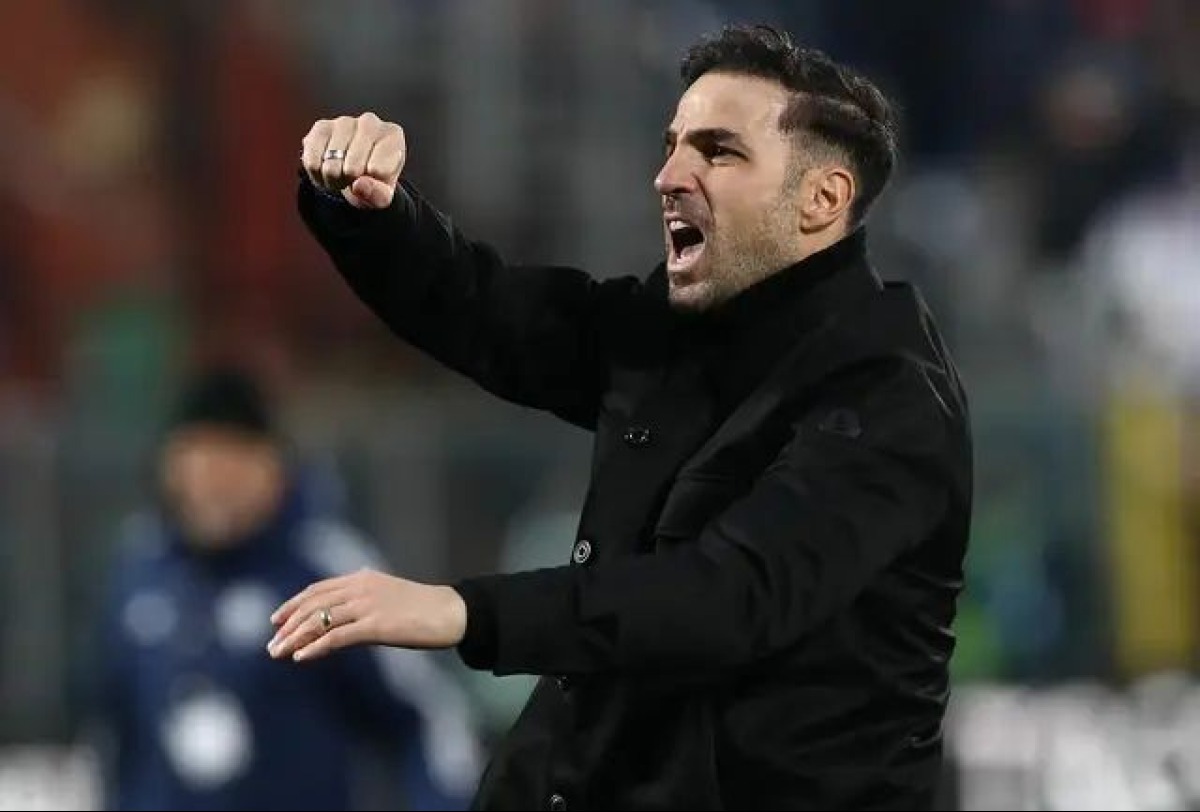 Il Como di Fabregas vince a Verona 1-0 e conquista uno storico ritorno in Europa dopo 45 anni - 