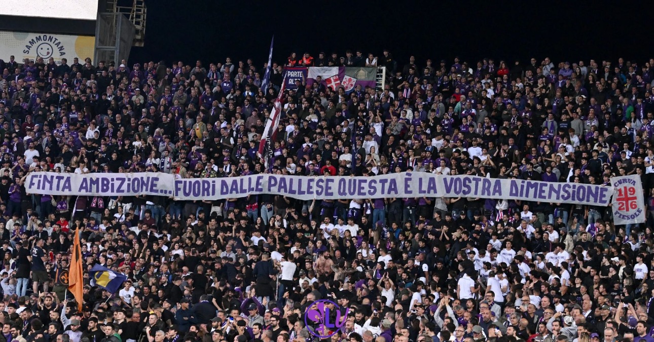 Repubblica racconta il gelo del Franchi: “Fate ridere” cantato da tutto lo stadio contro la Fiorentina - Firenze, Stadio Franchi, 26.04.2026, Fiorentina-Sassuolo, foto Lisa Guglielmi. Copyright Labaroviola.com