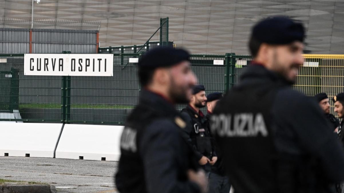 Derby di Torino: il tifoso juventino è in codice rosso, ma non sarebbe in pericolo di vita - 