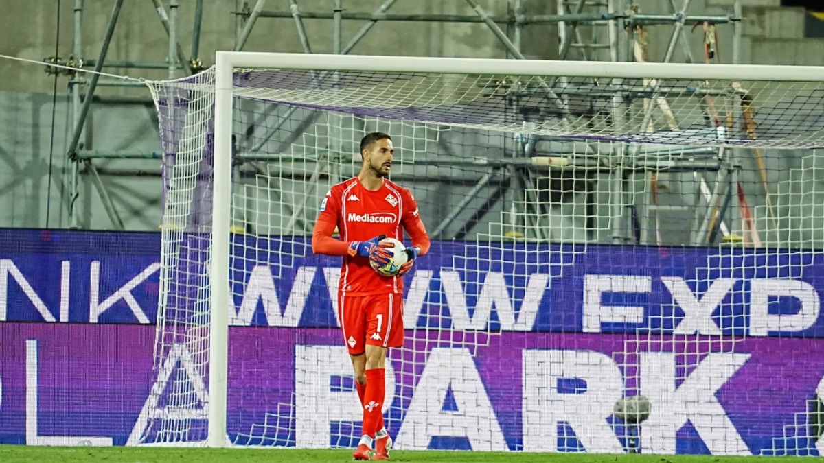 UFFICIALE: la Fiorentina ha deciso di esercitare l'opzione per Lezzerini. Sarà in viola fino al 2028 - 