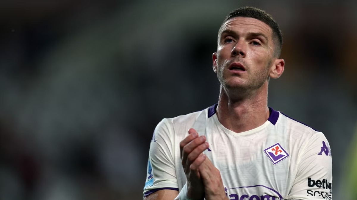 Gosens sotto esame: ingaggio pesante e rendimento in calo, la Fiorentina riflette - 