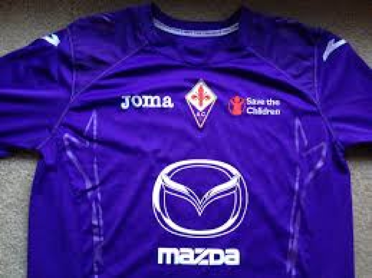 Ad inizio luglio la presentazione a Firenze della nuova maglia della Fiorentina targata Joma - 