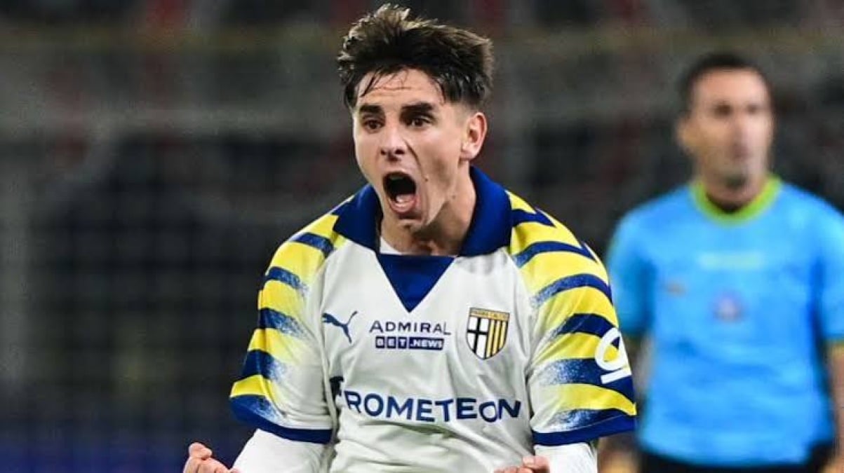 La Stampa riporta: "Fiorentina e Torino spingono per Bernabè, per il Parma non è incedibile" - 