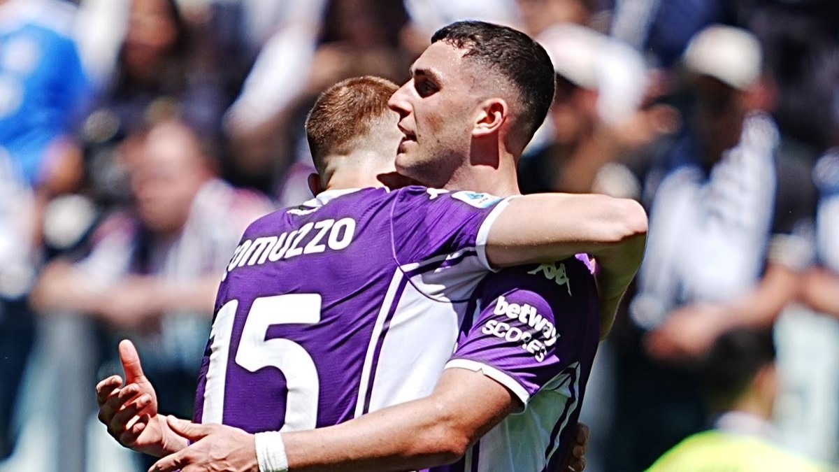 Di Marzio: "La Lazio guarda in casa Fiorentina, Comuzzo e Piccoli nel mirino, ma solo in prestito"  - 