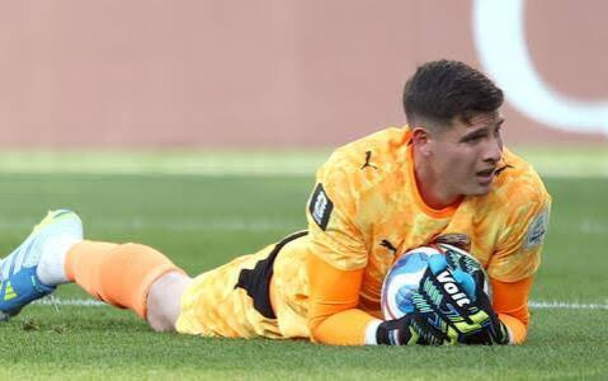 Gill, avvicinato alla Fiorentina per la porta: "Mi piacerebbe giocare in Italia, so che mi ha cercato il Torino" - 