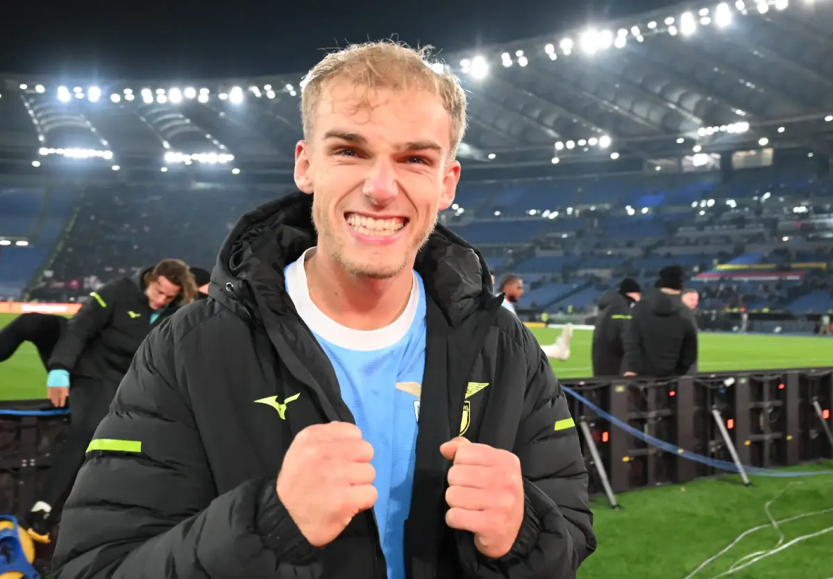 Nazione svela: "La Fiorentina ha sondato Isaksen della Lazio" - 