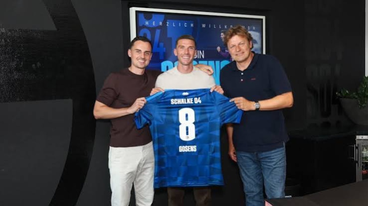 DS Schalke 04: "Siamo felici che Gosens ci abbia voluto, è un grande leader che seguiremo per la squadra" - 