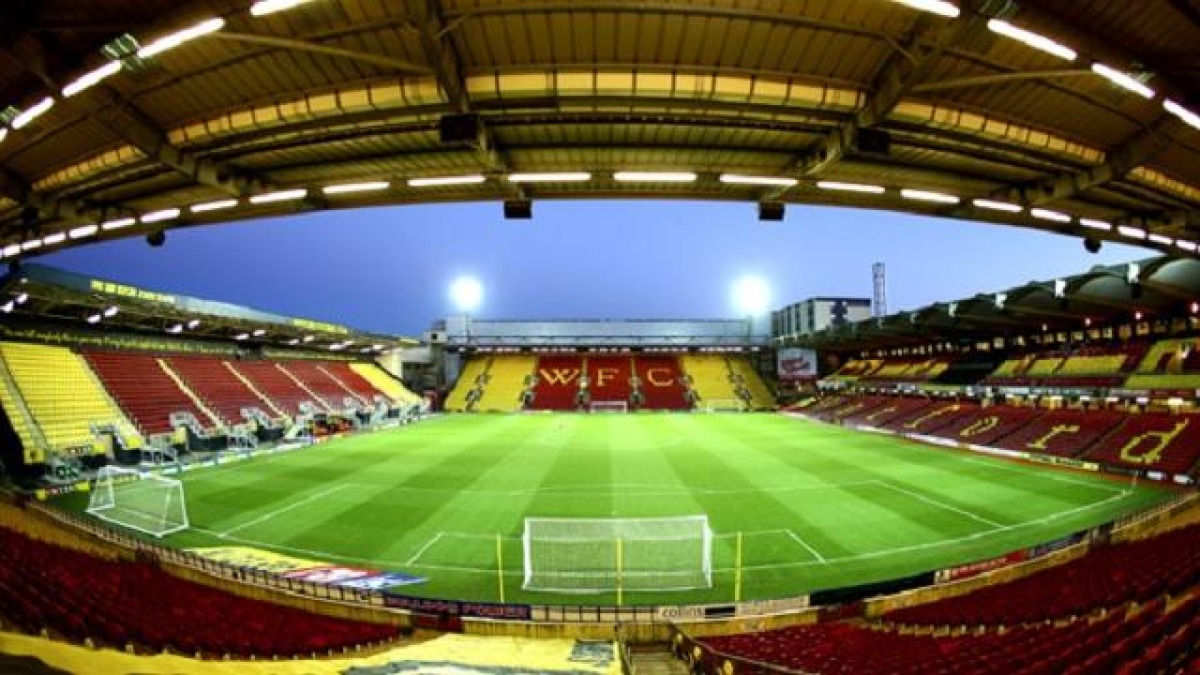Watford-Fiorentina, finale da incubo: negata l'intervista a Bove, giornalisti aggrediti dagli steward - 