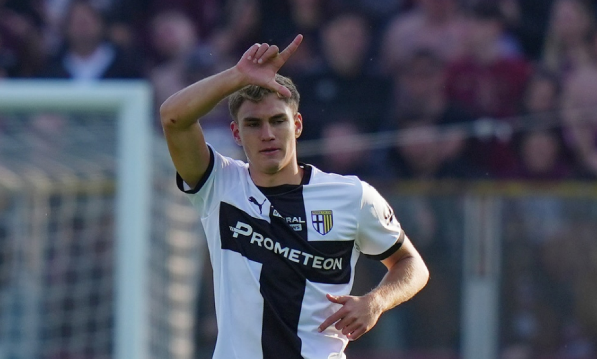 Pellegrino, testa al mercato? L'argentino appare distratto nell'amichevole del Parma - 
