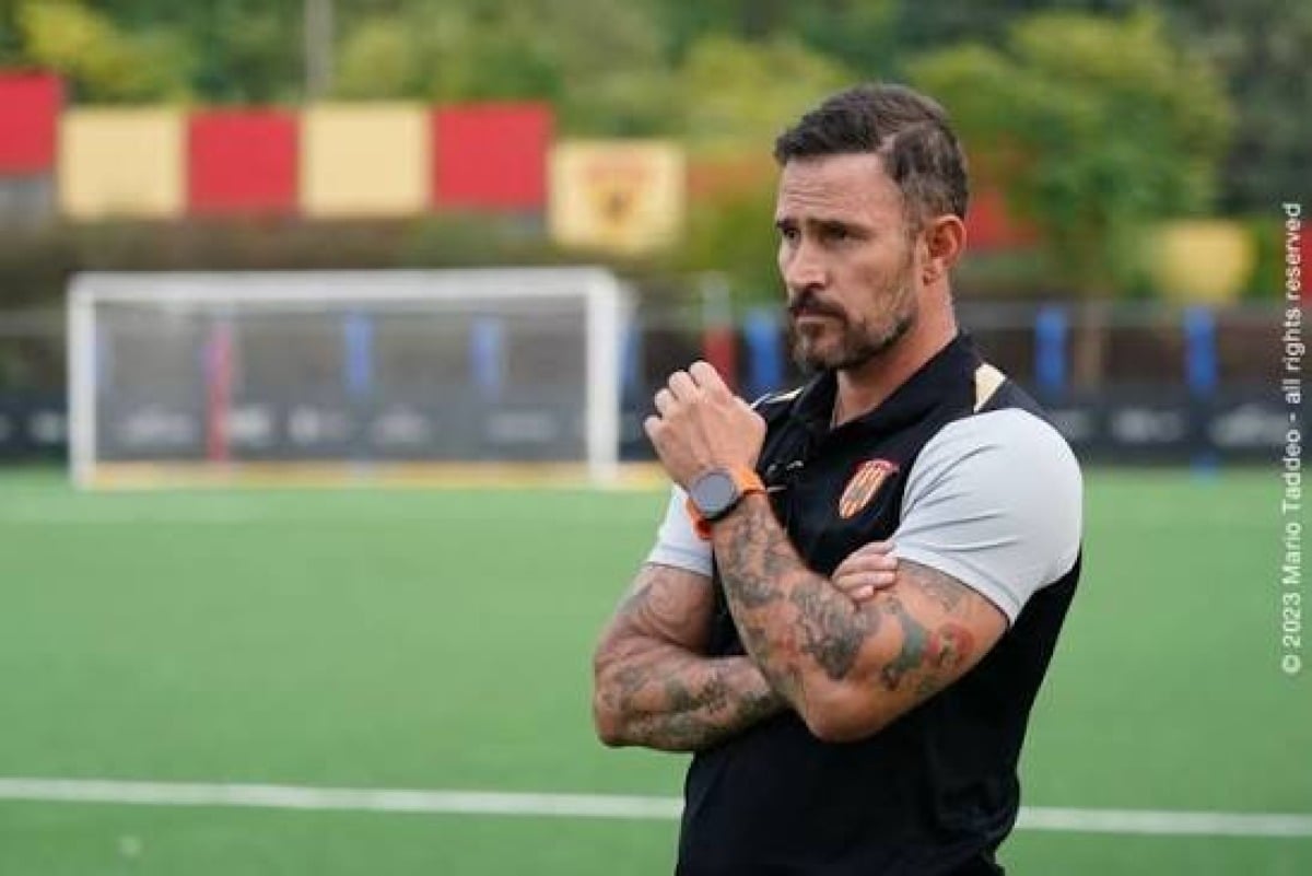 Sentite Floro Flores: "Il mio Benevento va a Firenze per vincere, venderemo cara la pelle in ogni modo" - 