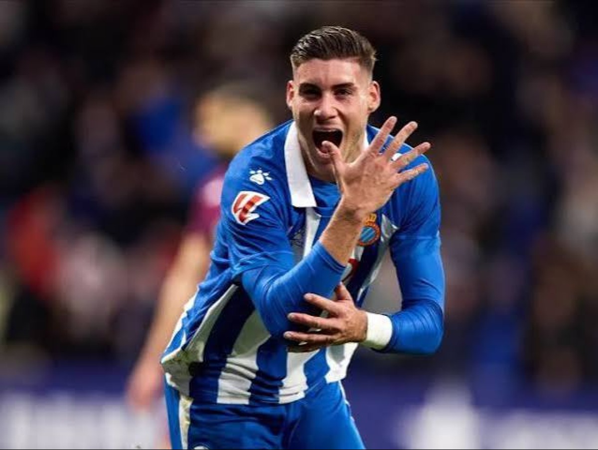 As riporta: "Duello tra Fiorentina e Como per Fernández, piace anche all'Hull City in Premier" - 