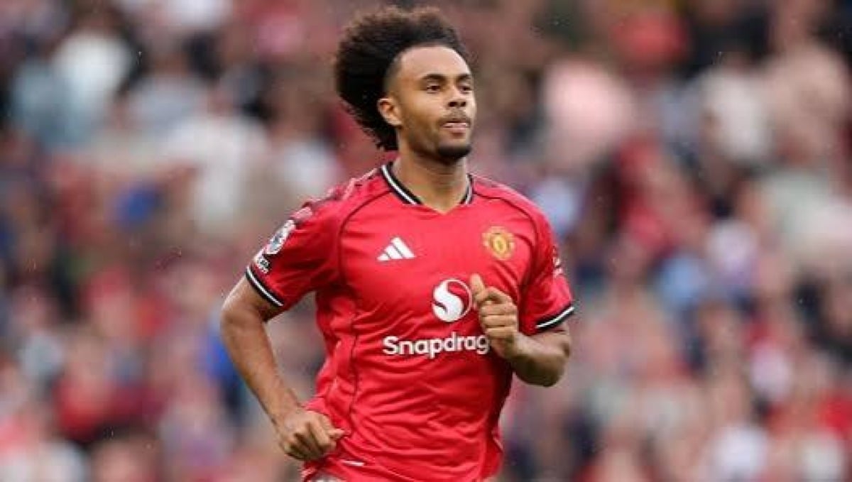 Zirkzee resta al Manchester United: Salta all'ultimo il trasferimento in Premier all'Everton - 