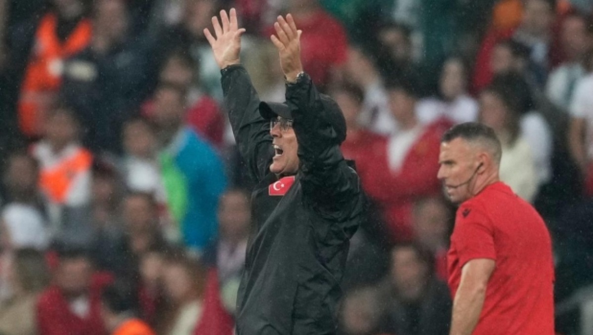 Montella, notte da incubo in Turchia: l’Italia cala il poker, Bursa lo fischia e invoca le dimissioni - 