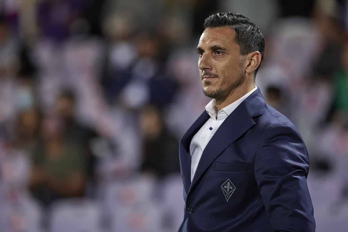 Da Milano riportano: "Burdisso è tra i profili più seguiti dall'Inter per sostituire Ausilio" - 