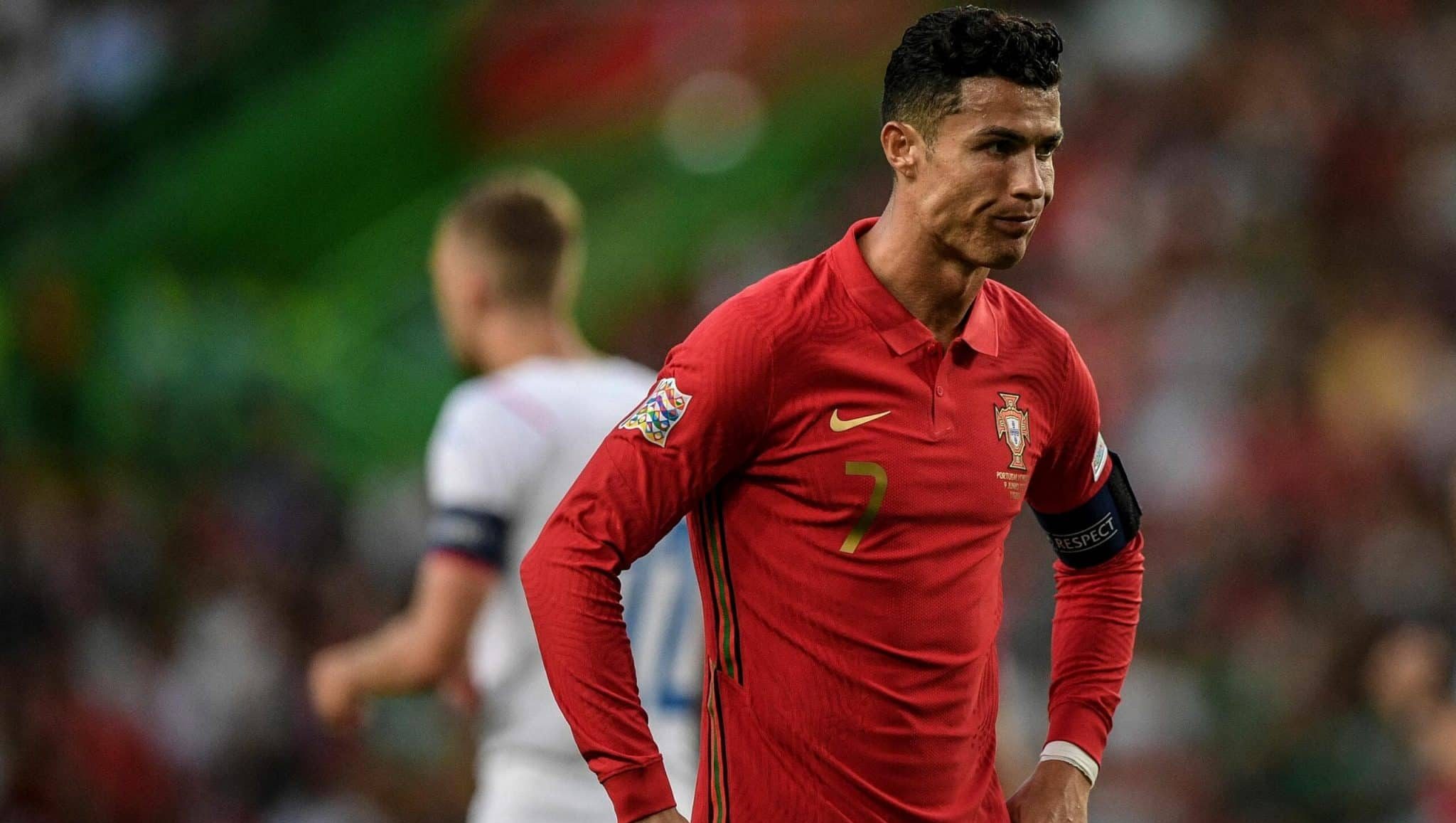 Clamoroso Ronaldo: a 41 anni non accetta la panchina, il presidente del Portogallo vola in ritiro - 