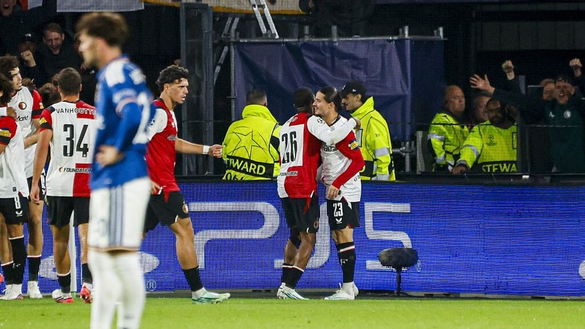 Il Como si illude ma il Feyenoord si sveglia e rimonta 3-2. Problema muscolare per Diao - 