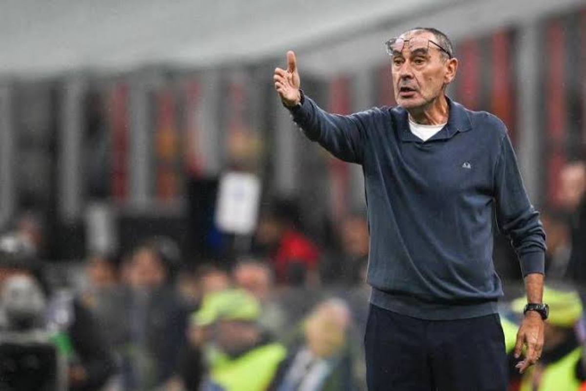 Sarri duro: "Ho scoperto che qualcuno può mandare a fanc*lo l'arbitro, se lo faccio io vengo espulso"  - 